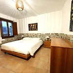 Appartement Lakefront With Garden